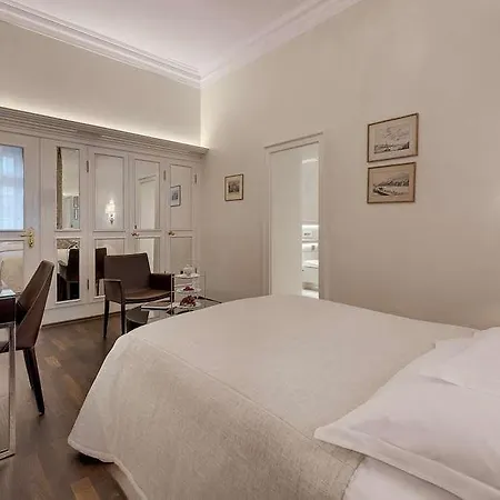 Hotel Europaeischer Hof Heidelberg, Bestes Deutschlands In Historischer Architektur