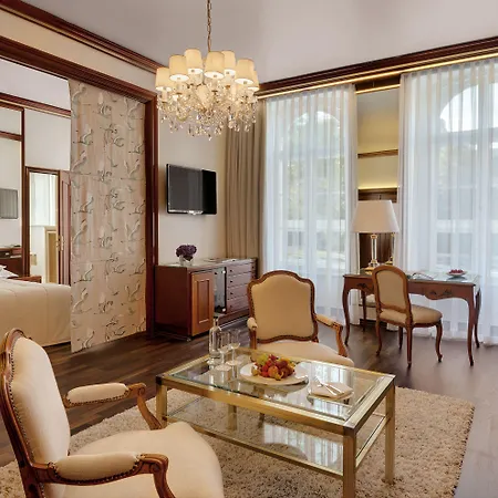 Europaeischer Hof Heidelberg, Bestes Deutschlands In Historischer Architektur Heidelberg