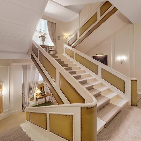 Europaeischer Hof Heidelberg, Bestes Deutschlands In Historischer Architektur 5*