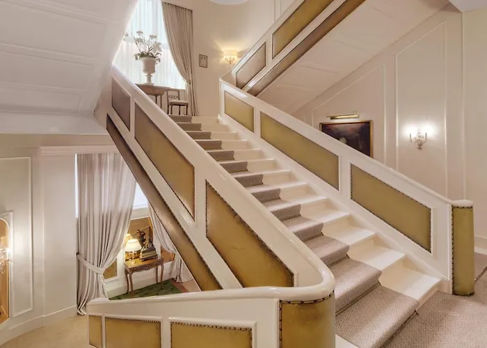 Europaeischer Hof Heidelberg, Bestes Deutschlands In Historischer Architektur 5*